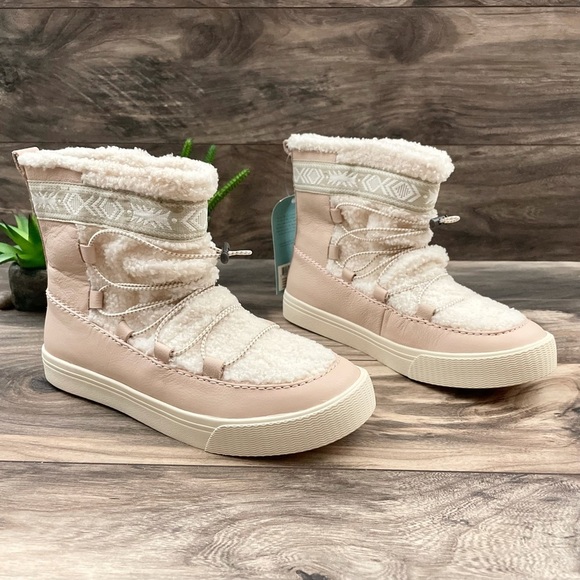 Toms Alpine Faux Shearling Water Resistant Boot - Picture 9 of 12